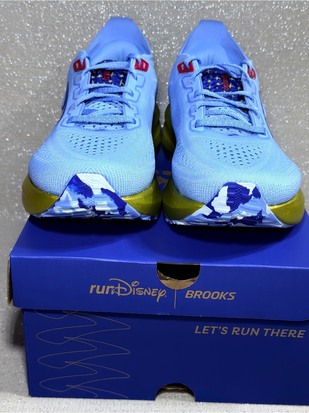9 WIDE Womens runDisney Genie Brooks Glycerin 23 Aladdin NIB - Picture 7 of 8